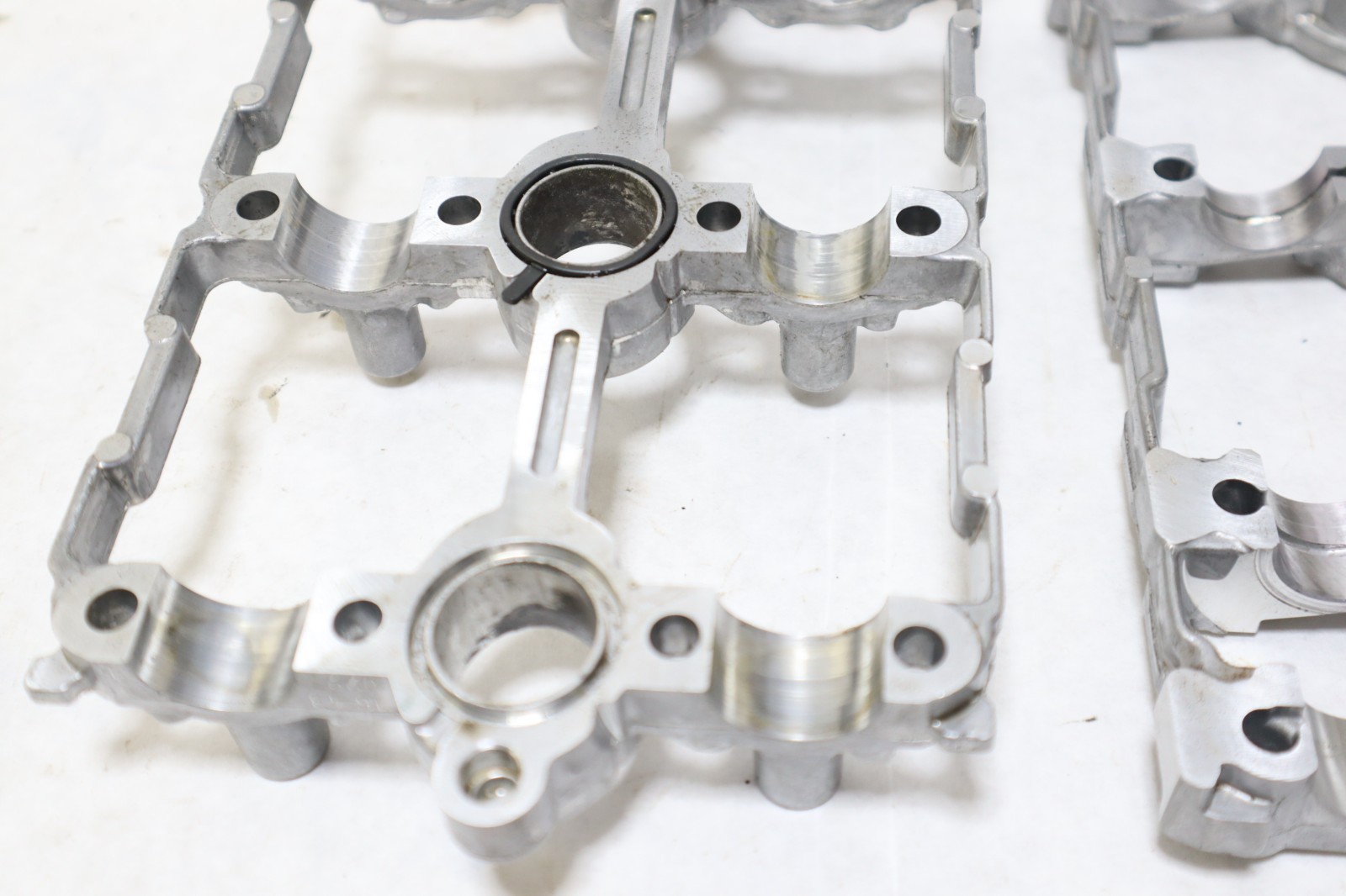 2014-2023 SEADOO SPARK 900 gti 90 CAMSHAFT HOUSING ASSY 420911475 - Image 9