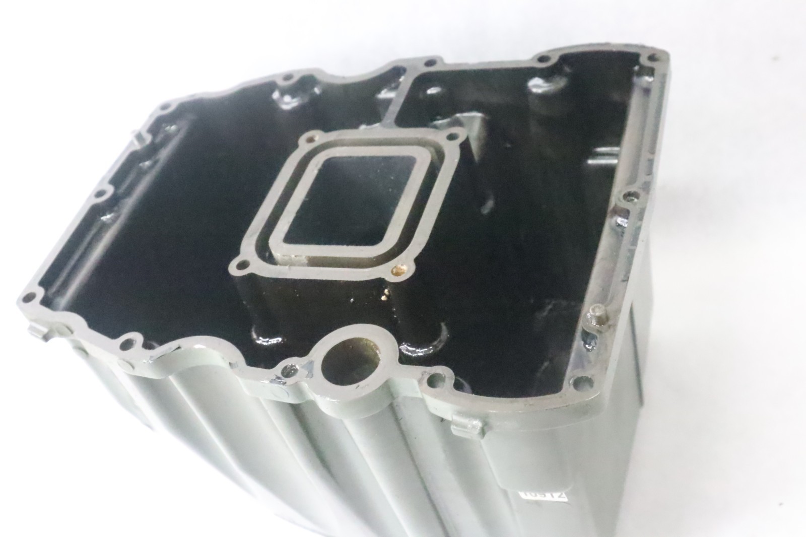 Yamaha 80 90 100 115 155 HP Oil Pan Assembly PN 67F-15311-01-5B Fits 1999-2003 - Image 3