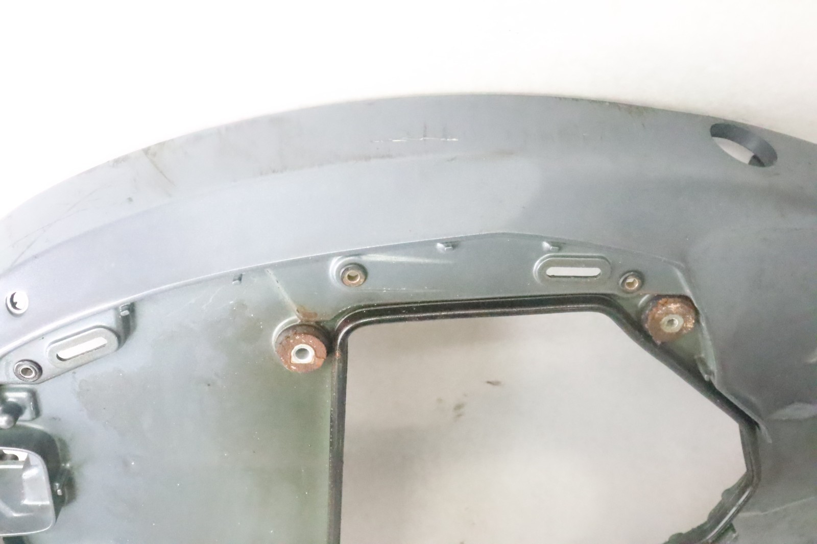 2003-2011 Yamaha 115 HP 4 Stroke Outboard Bottom Cowling Pan 68V-42710-01-8D OEM - Image 11