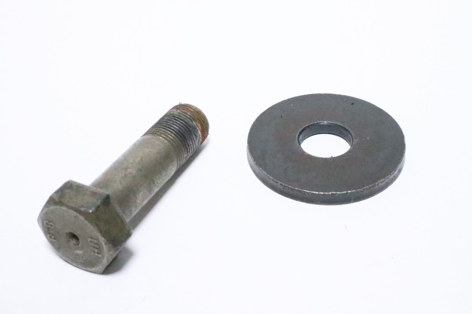 Mercury 90-115-135-150-175-200-225 + HP Flywheel Bolt & Washer 880515 4 STROKE