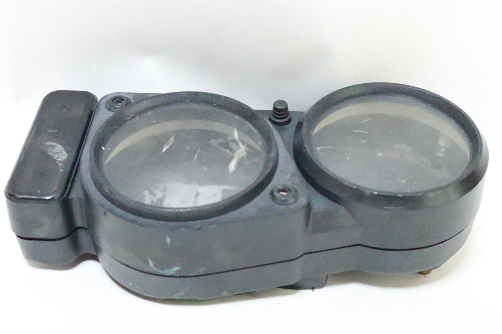 97 98 99 00 SUZUKI GSXR 600 SRAD SPEEDOMETER TACH GAUGES CLUSTER housing case - Image 5