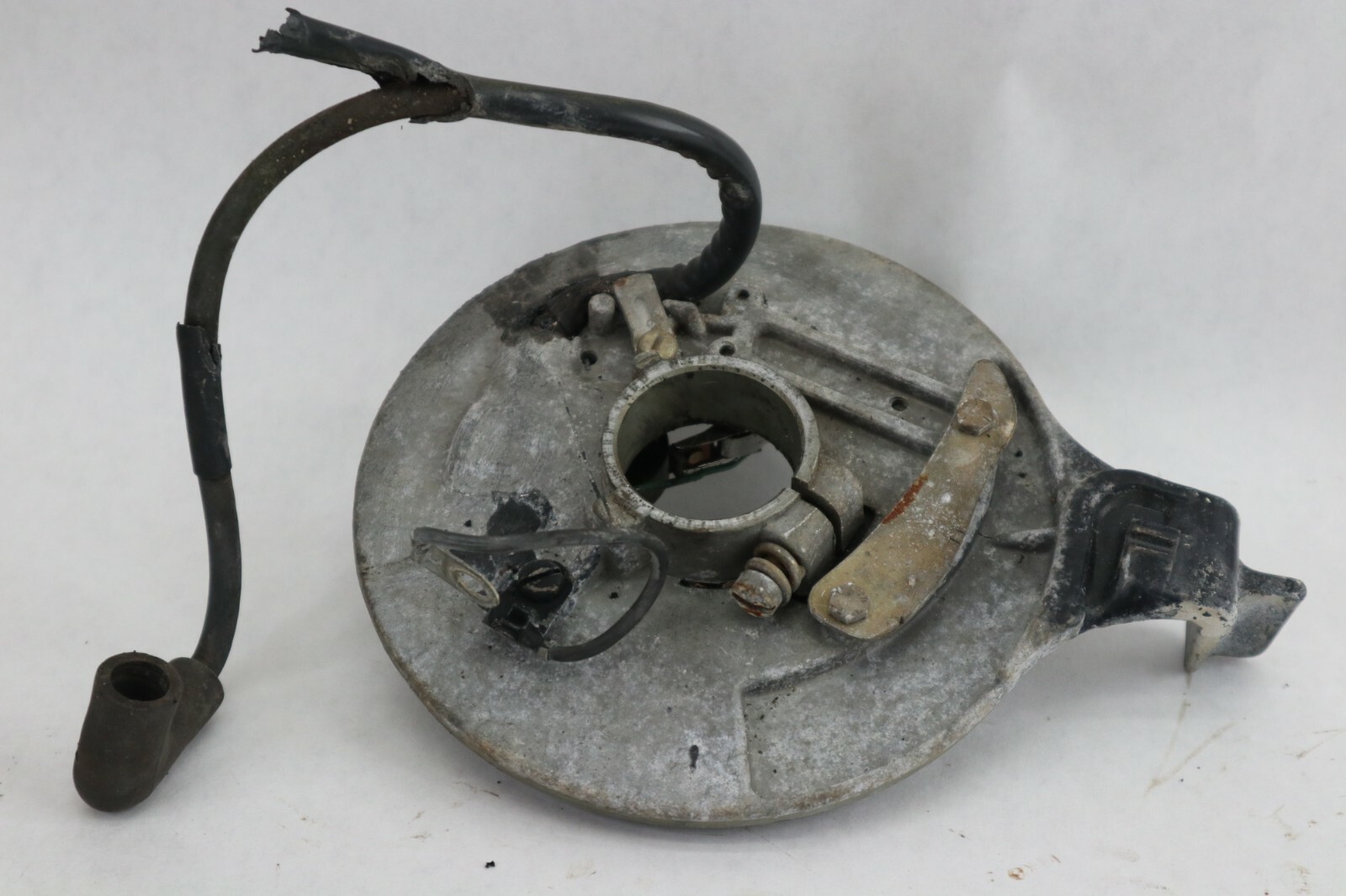 USED ARMATURE PLATE IGNITION COIL 0582957, 582957 EVINRUDE