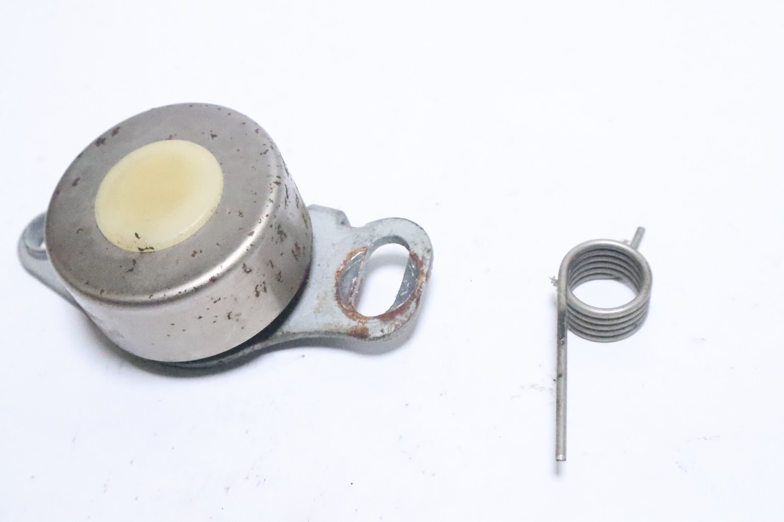 Mercury 45-50 HP Tensioner 824796A 1 Yamaha 72Y-11590-00-00 - Image 3