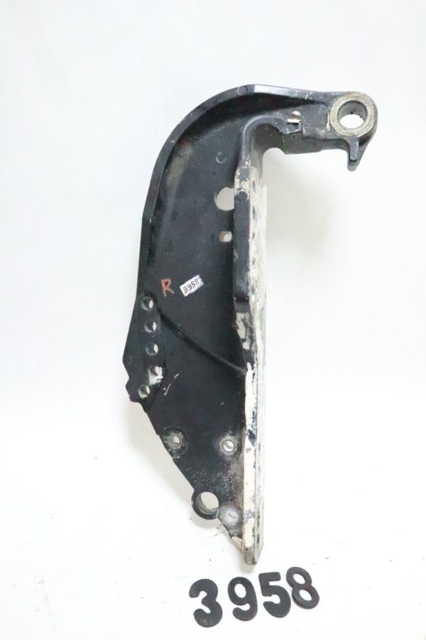 TRANSOM BRACKET STARBOARD MERCURY 30-60 HP 9750T6  USED - Image 2