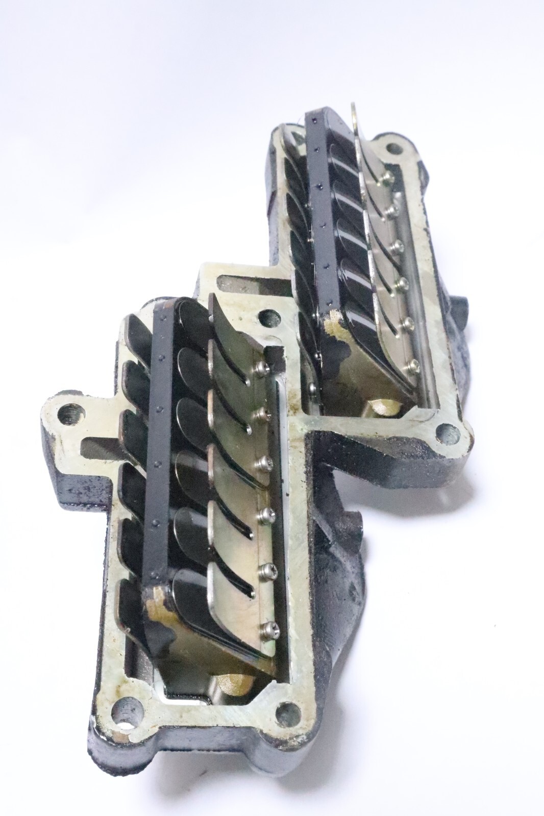 Johnson Evenrude OMC 200 225HP Reed Plate intake manifold 332243-3 Upper - Image 16