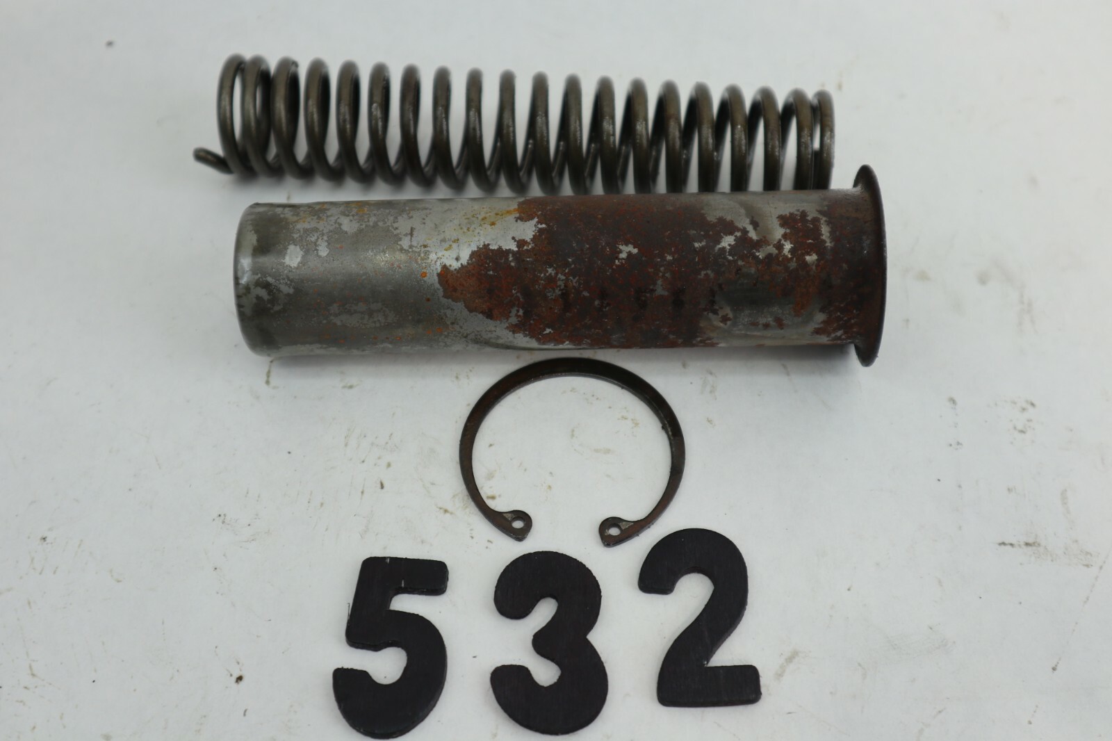 SUZUKI DT 50 60 HP GEAR OIL PUMP GUIDE COLLAR AND SPRING - Image 2