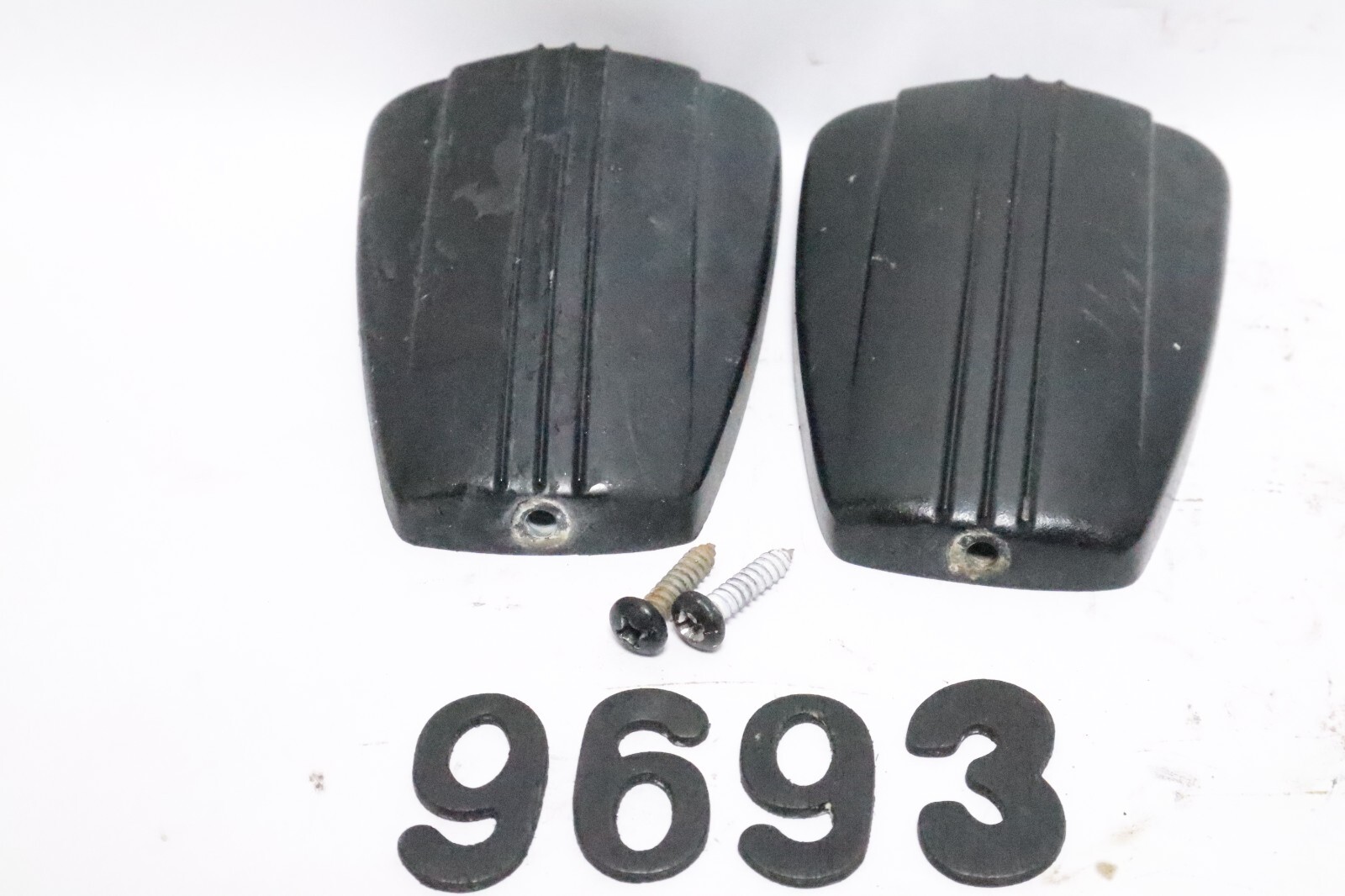 Mercury 30-115 hp lower exhaust cover pair 35474 - Image 2