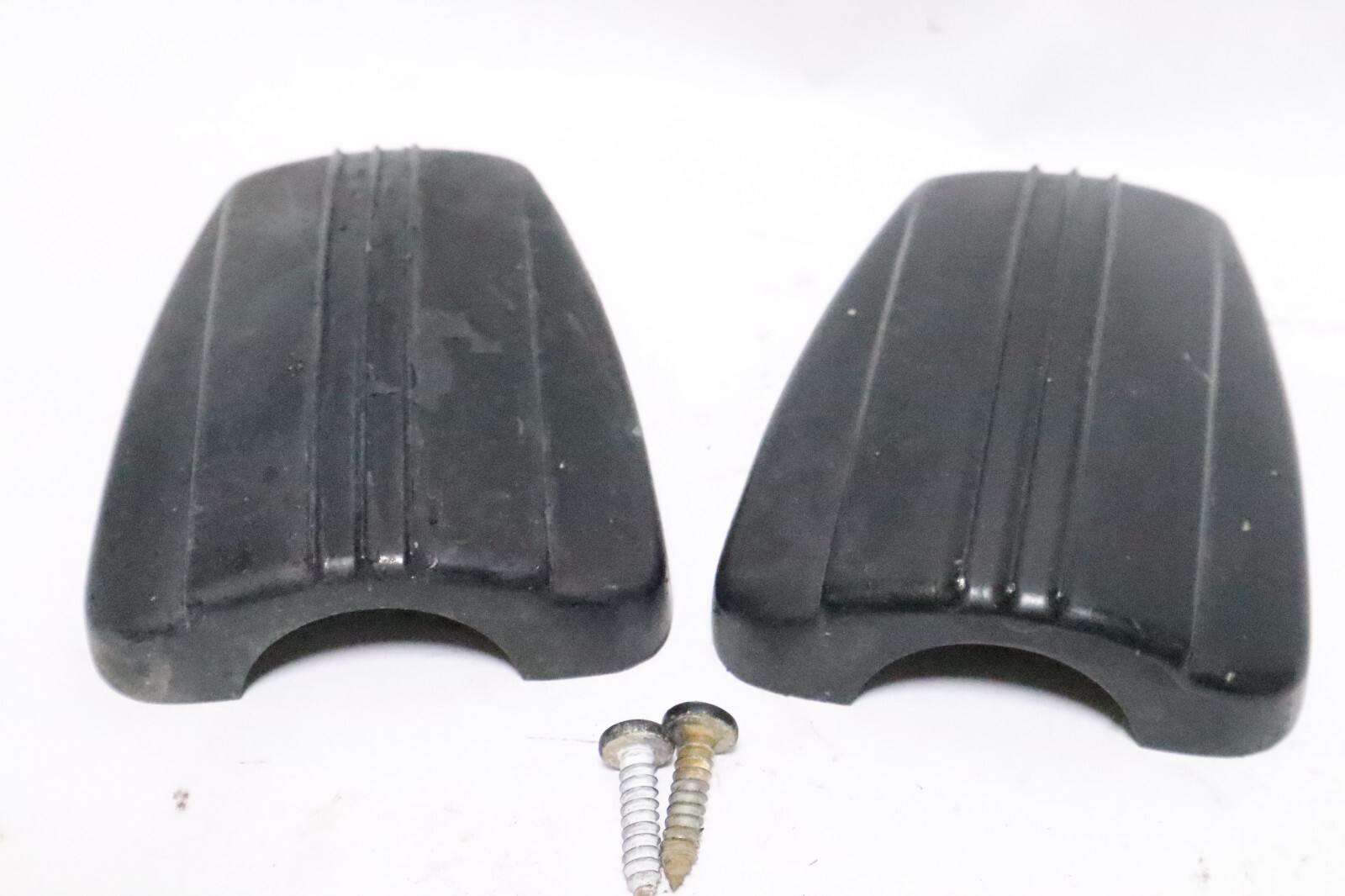 Mercury 30-115 hp lower exhaust cover pair 35474 - Image 4