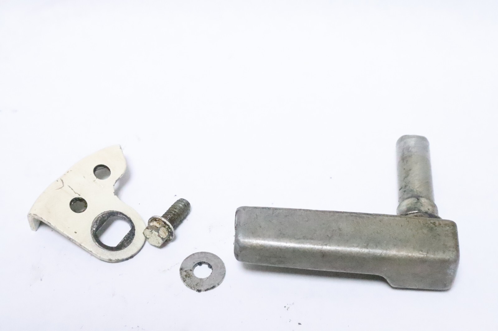 OMC Evinrude Johnson 322537 0322537 Latch Handle OEM - Image 3