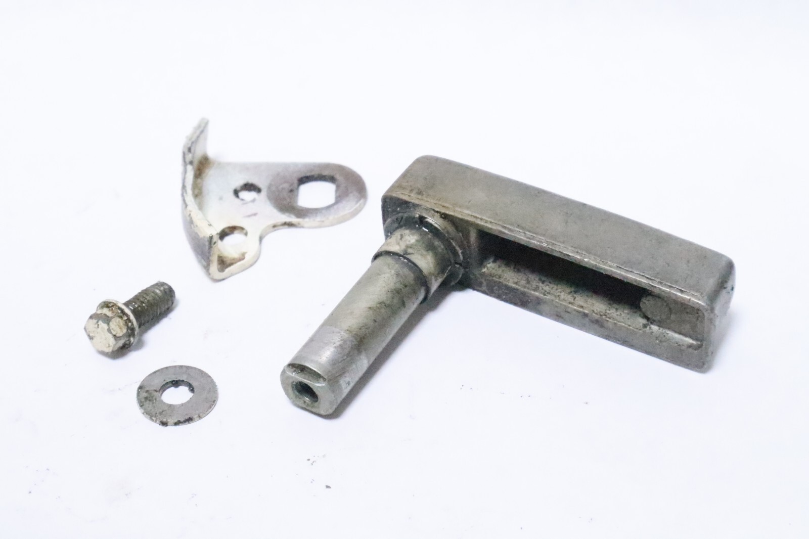 OMC Evinrude Johnson 322537 0322537 Latch Handle OEM - Image 5