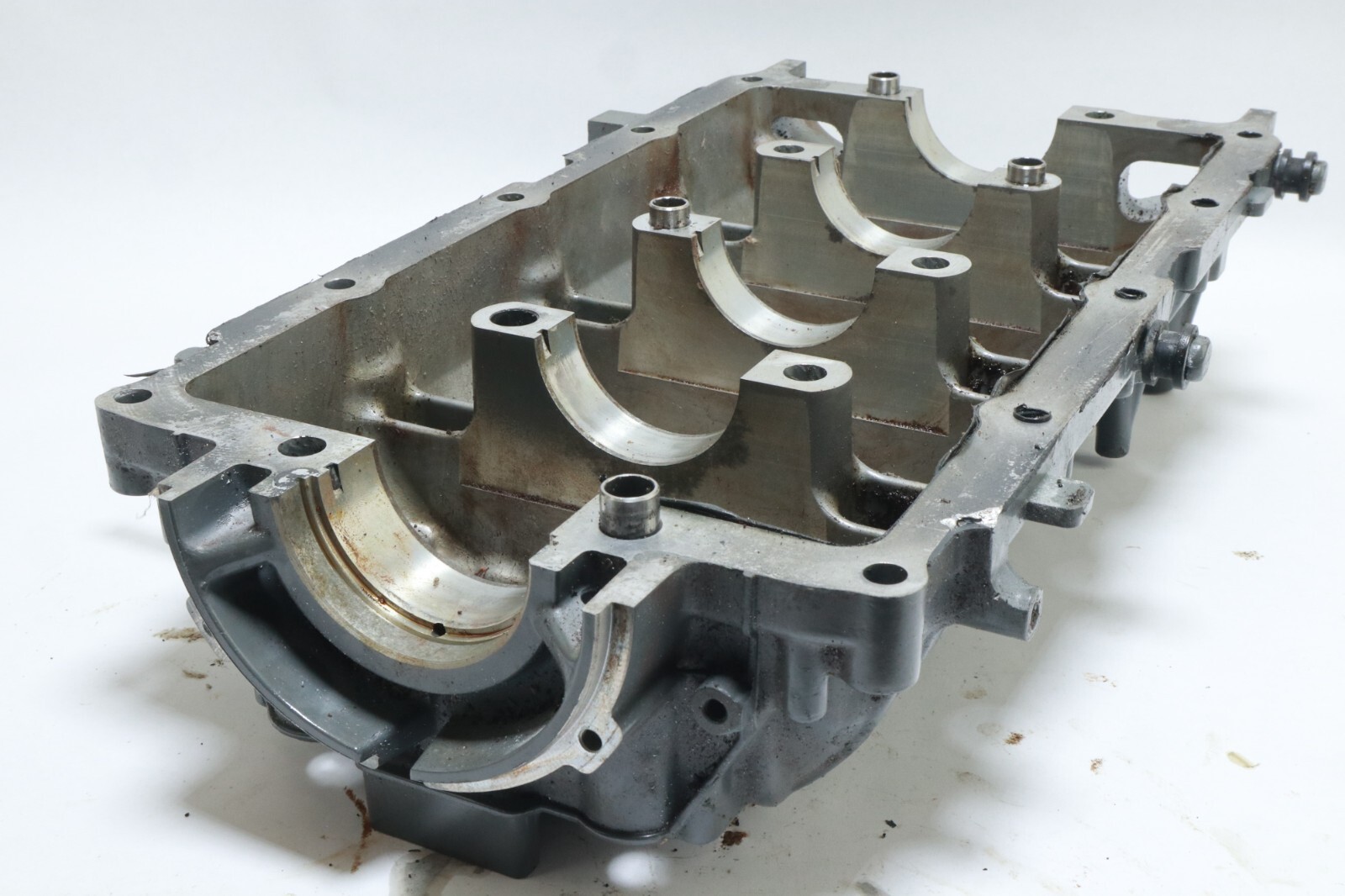 Suzuki Outboard 140 hp REAR CRANKCASE CRANK CASE 11300-92J00 - Image 2