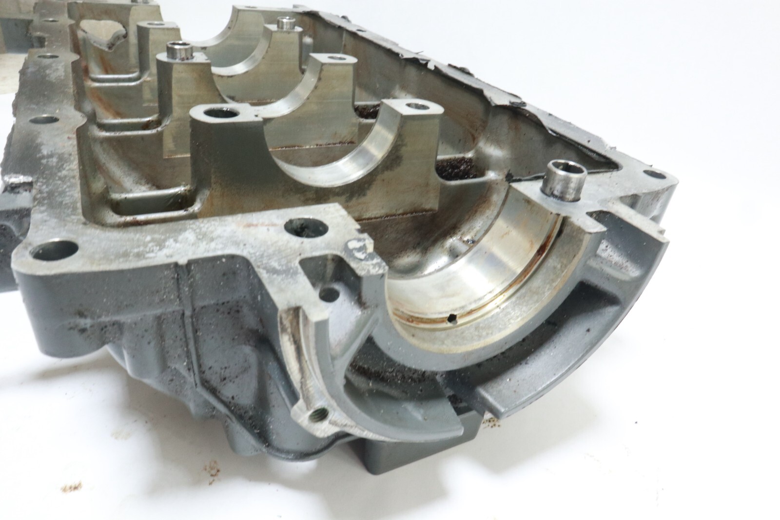 Suzuki Outboard 140 hp REAR CRANKCASE CRANK CASE 11300-92J00 - Image 11