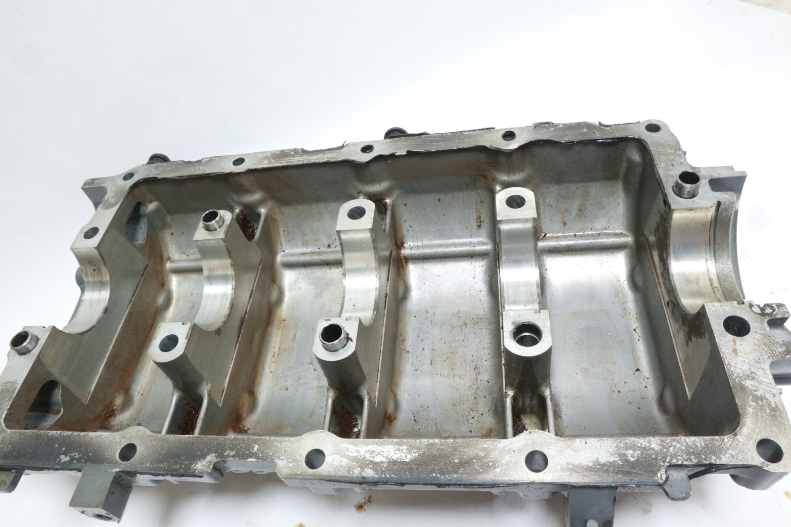 Suzuki Outboard 140 hp REAR CRANKCASE CRANK CASE 11300-92J00 - Image 12