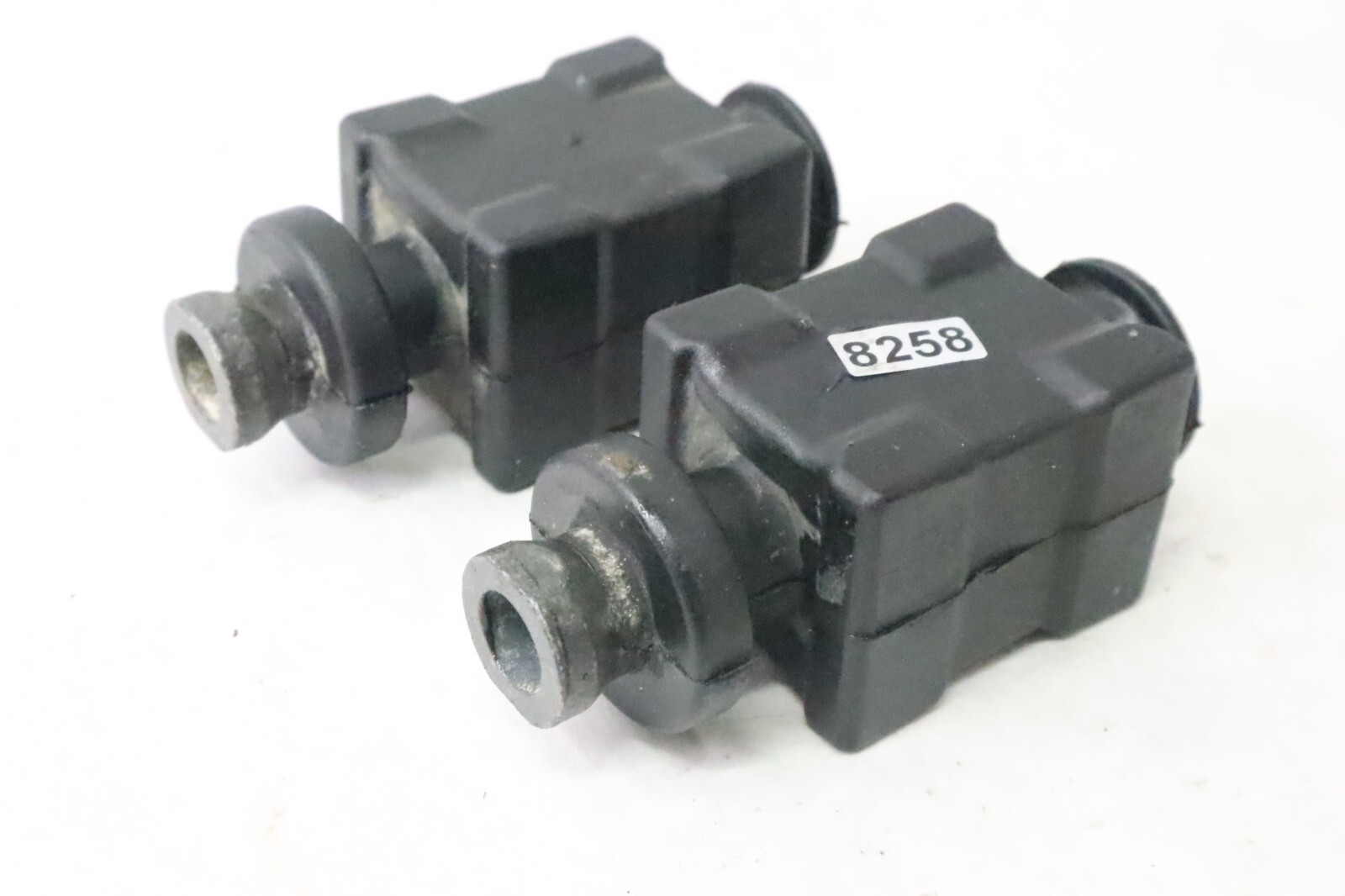 HONDA OEM LOWER RUBBER MOUNTS # 50155-ZV5-000 - Image 4