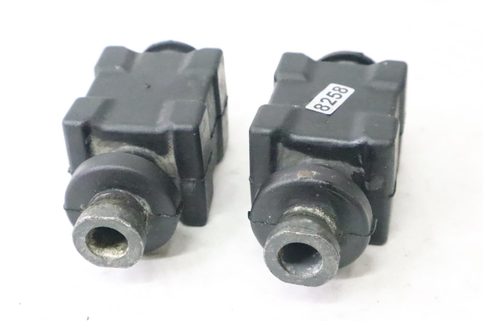 HONDA OEM LOWER RUBBER MOUNTS # 50155-ZV5-000 - Image 5