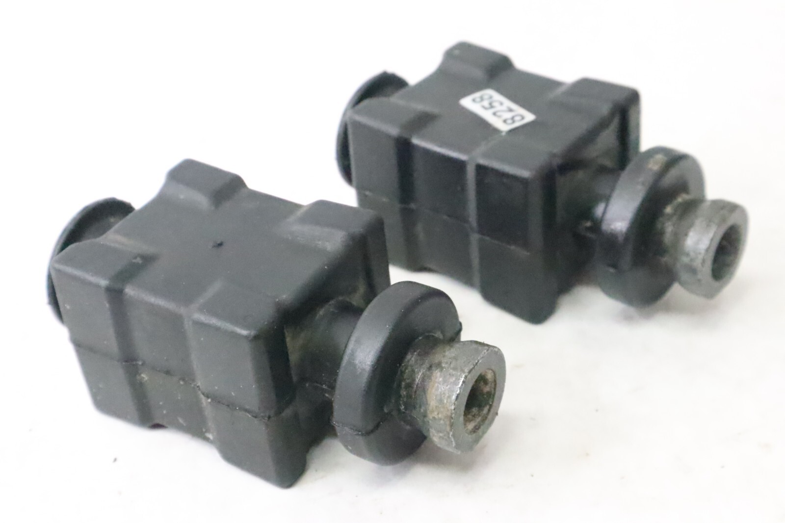 HONDA OEM LOWER RUBBER MOUNTS # 50155-ZV5-000 - Image 6