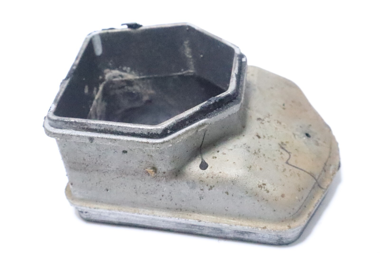 Evinrude Johnson Outboard 85-140+ HP 1978-1989 Inner Exhaust Housing 320838 - Image 4