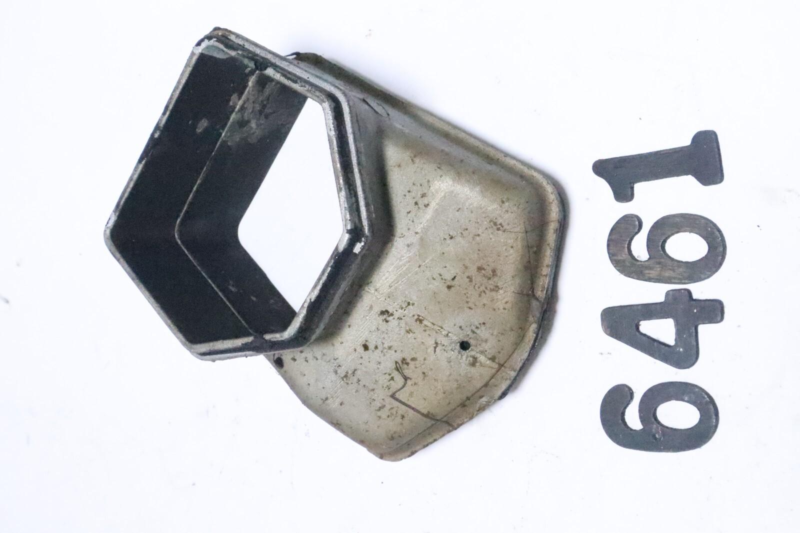 Evinrude Johnson Outboard 85-140+ HP 1978-1989 Inner Exhaust Housing 320838 - Image 8