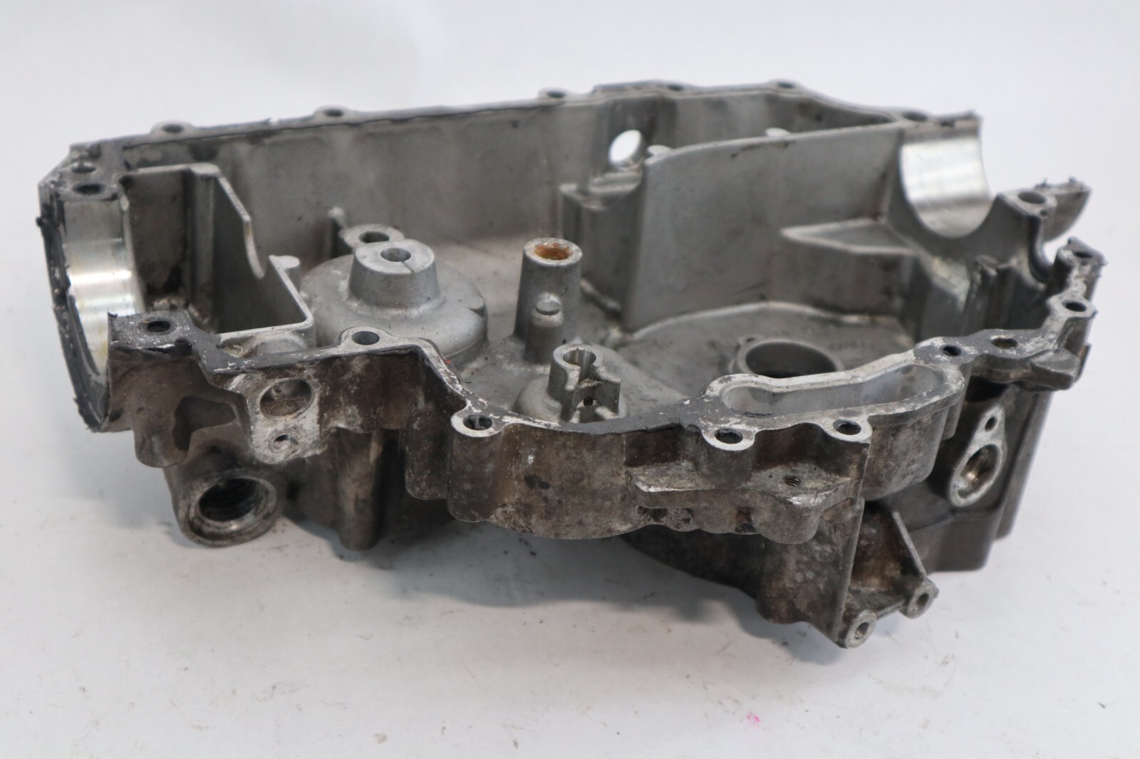 03 04 05 Can-Am Outlander 400 Max 4x4 Crankcase MAGNETO SIDE Crank Case - Image 8