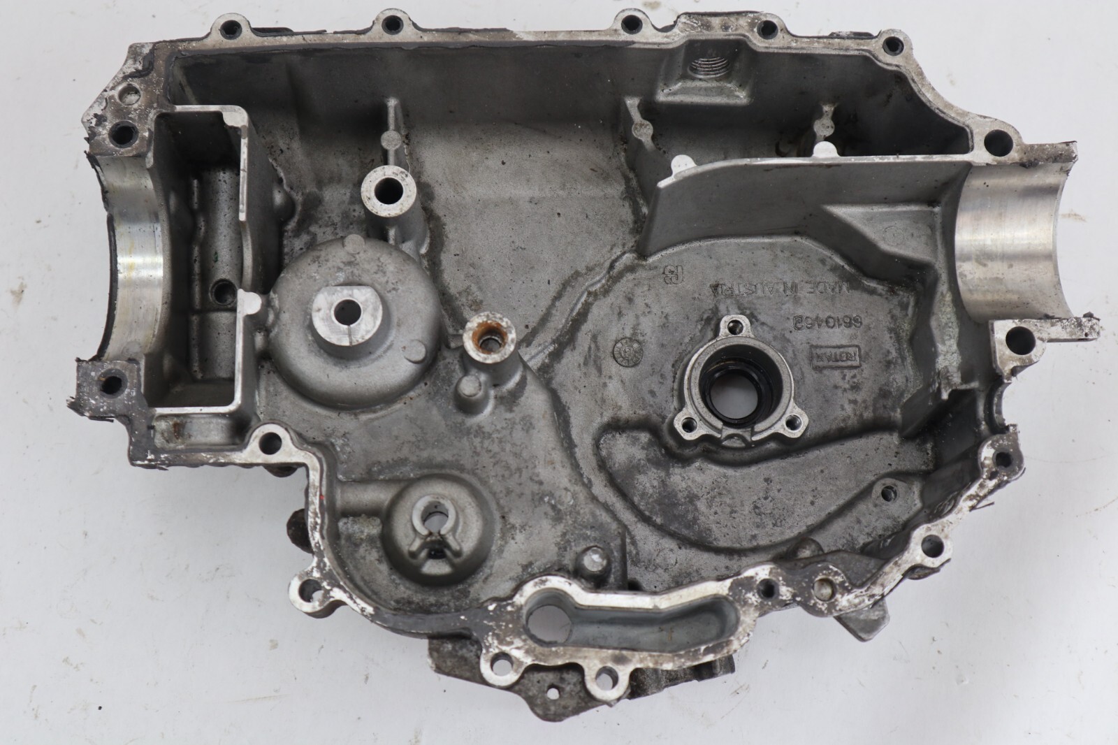 03 04 05 Can-Am Outlander 400 Max 4x4 Crankcase MAGNETO SIDE Crank Case - Image 9