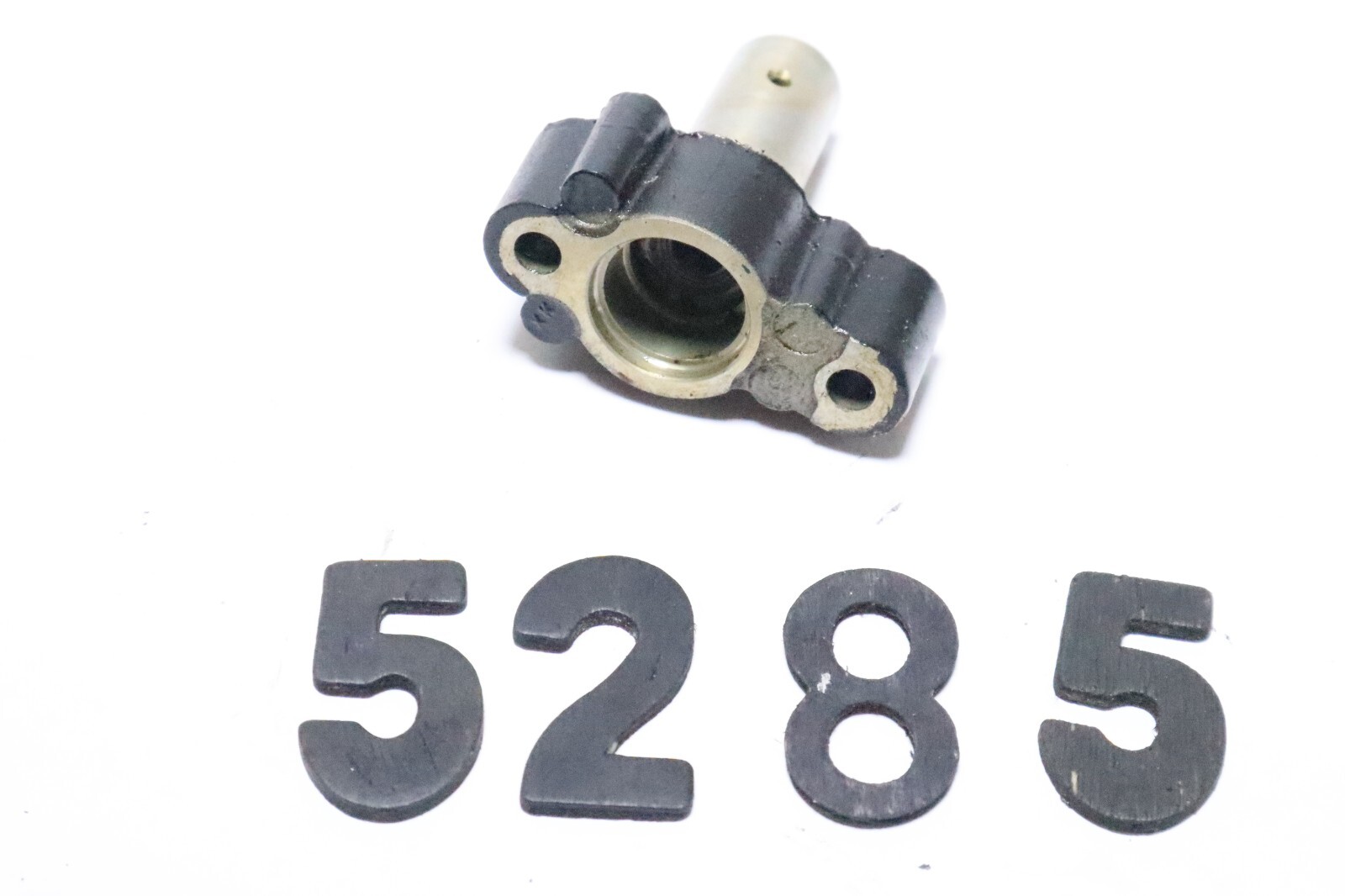 17335A3 Mercury Quicksilver Adaptor Assembly - Image 2