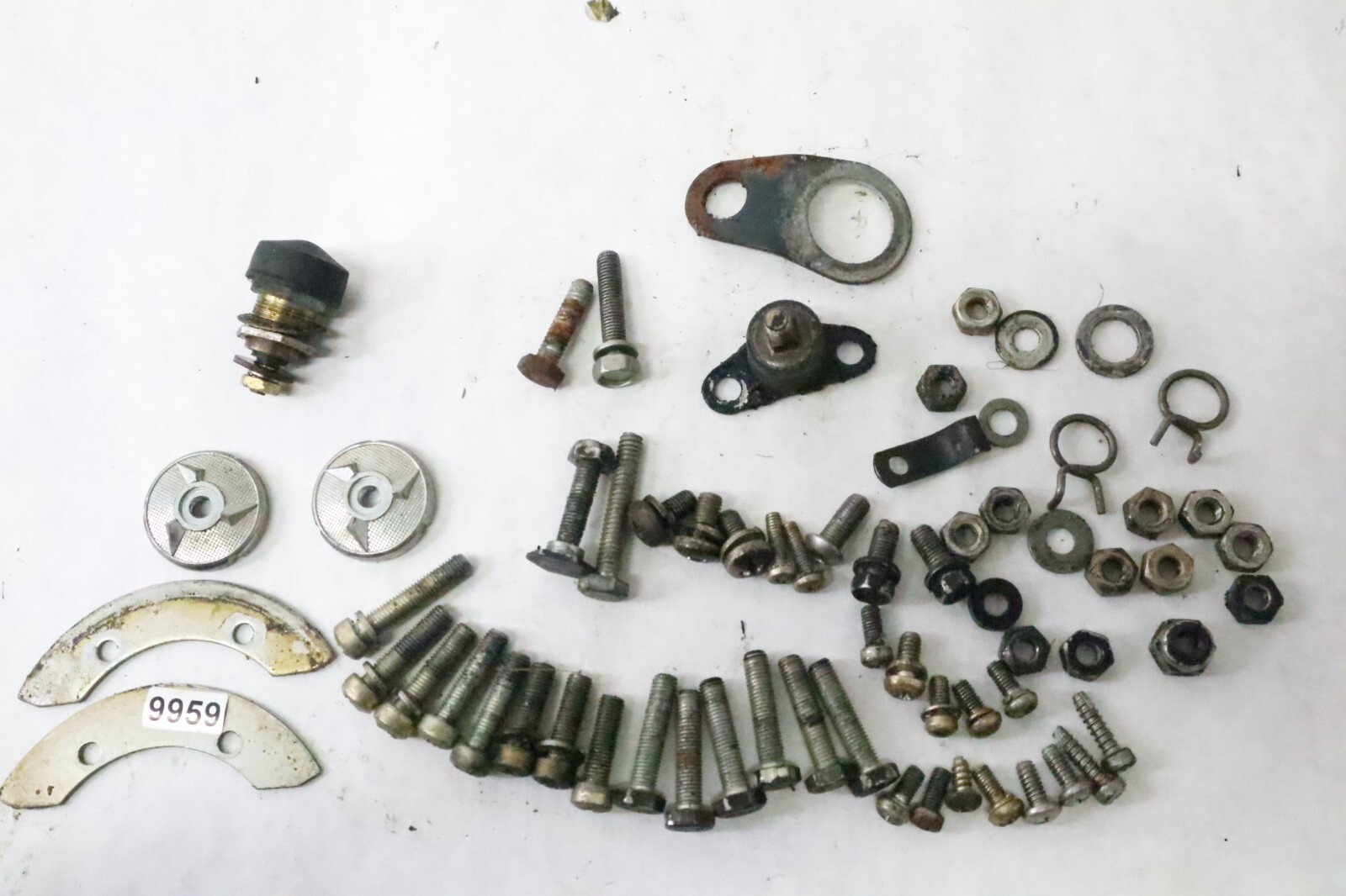 mercury 110 thunderbolt 9.8hp 7.5hp mixed screws hardware mount caps - Image 2