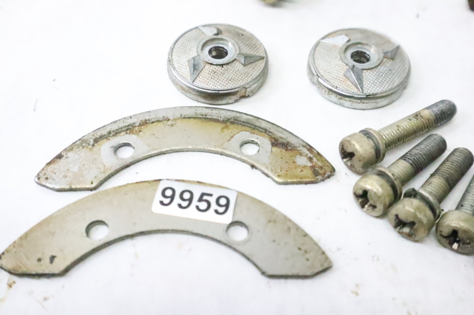 mercury 110 thunderbolt 9.8hp 7.5hp mixed screws hardware mount caps - Image 4