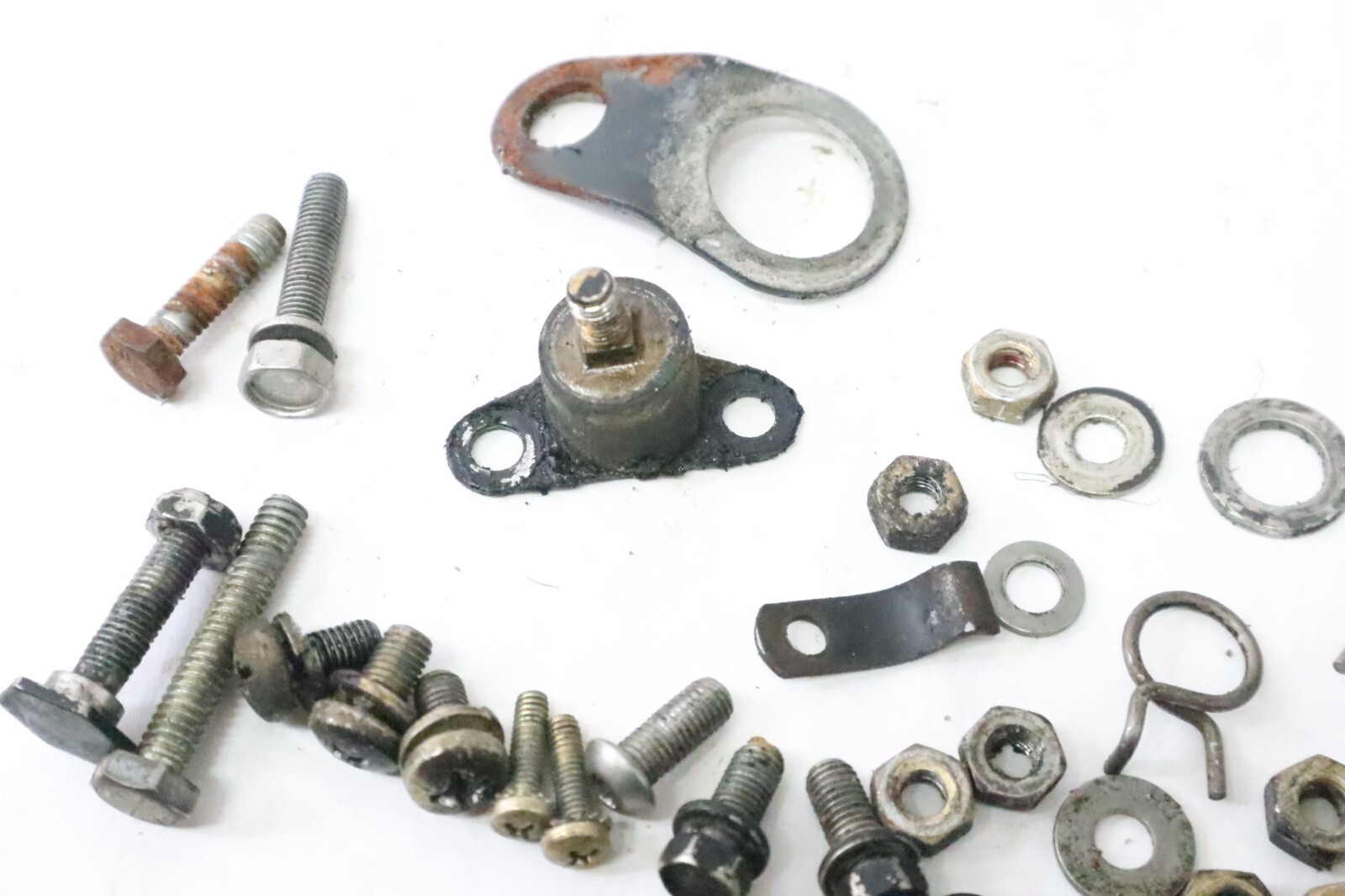 mercury 110 thunderbolt 9.8hp 7.5hp mixed screws hardware mount caps - Image 7