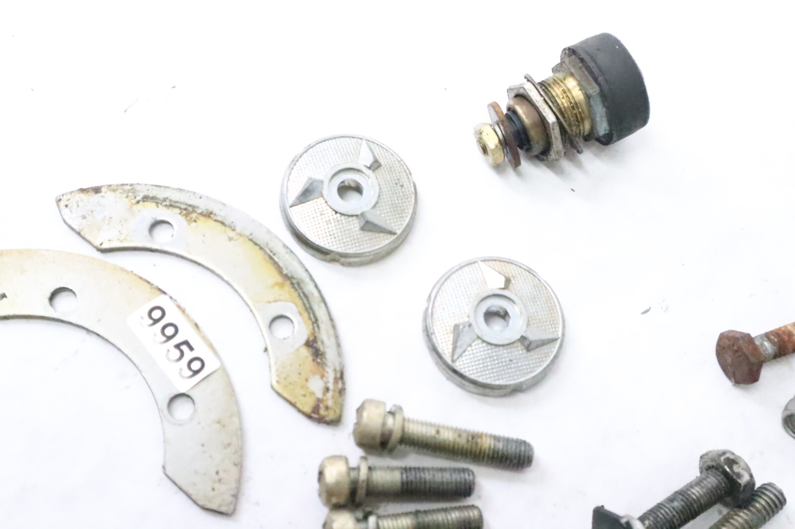 mercury 110 thunderbolt 9.8hp 7.5hp mixed screws hardware mount caps - Image 8