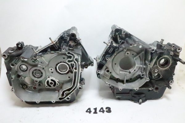 Hyosung GV650 Aquila Avitar 650 Left Right Engine Motor Crankcases  USED - Image 9