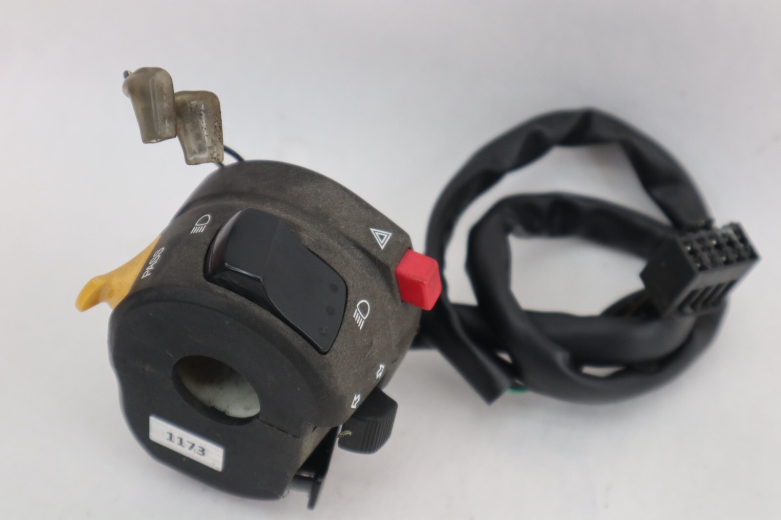 Suzuki Bandit 1250s Hayabusa Katana 650 Left Clip On Handle Horn Signals Switch - Image 4