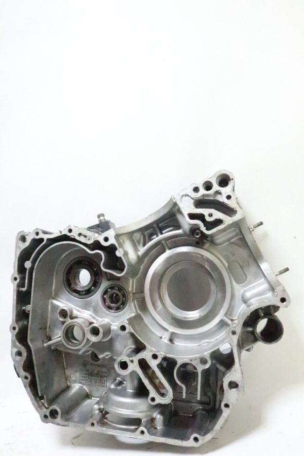 Hyosung GV650 Aquila Avitar 650 Left Right Engine Motor Crankcases  USED - Image 5