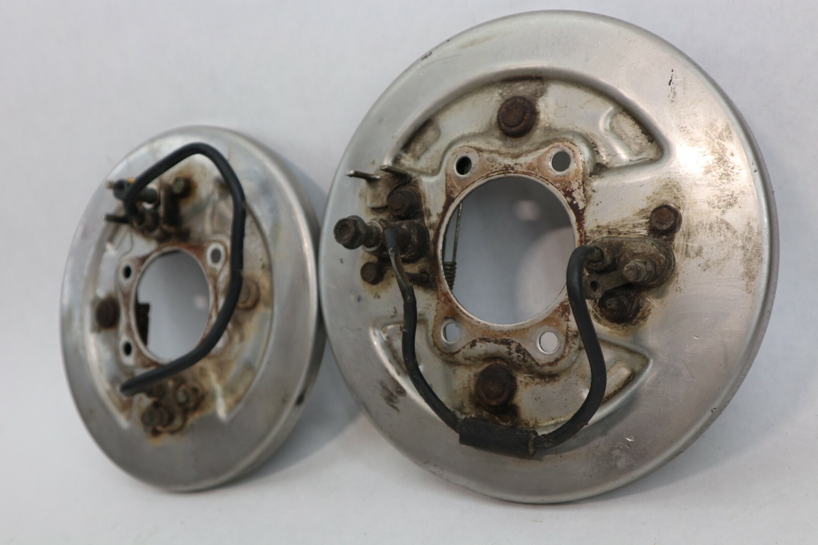88-95 Honda Fourtrax 30 350 Foreman 4x4 Left Front Drum Brake Backing Plate - Image 6