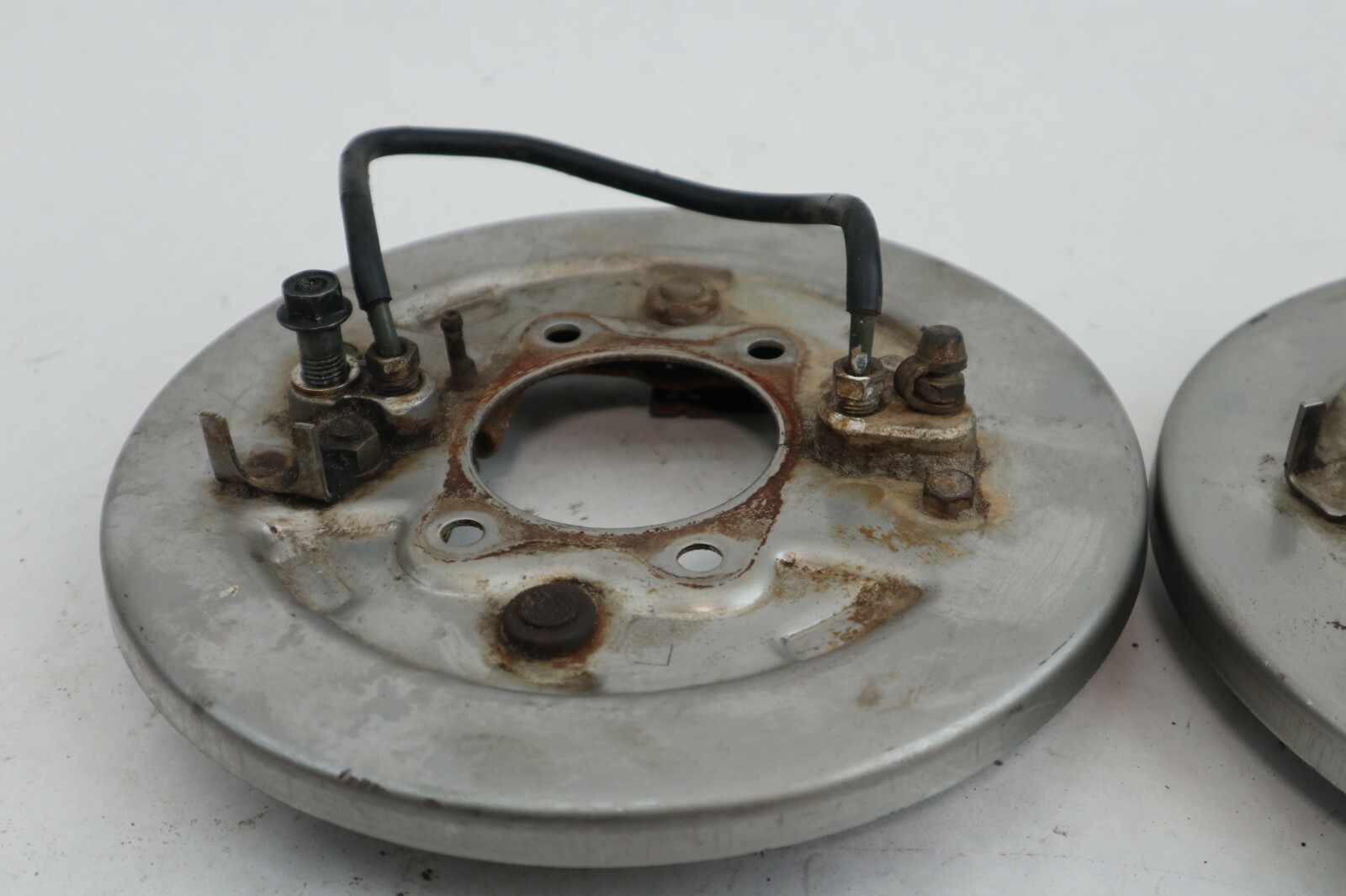 88-95 Honda Fourtrax 30 350 Foreman 4x4 Left Front Drum Brake Backing Plate - Image 11