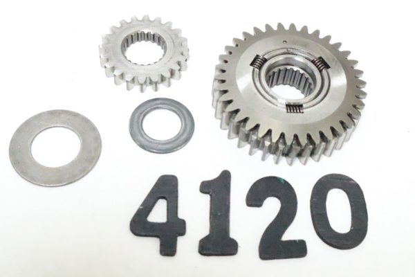 05-07 Hyosung 650 GV TWIN GV650 Engine Used Crank Clutch Gears 2007  USED - Image 9