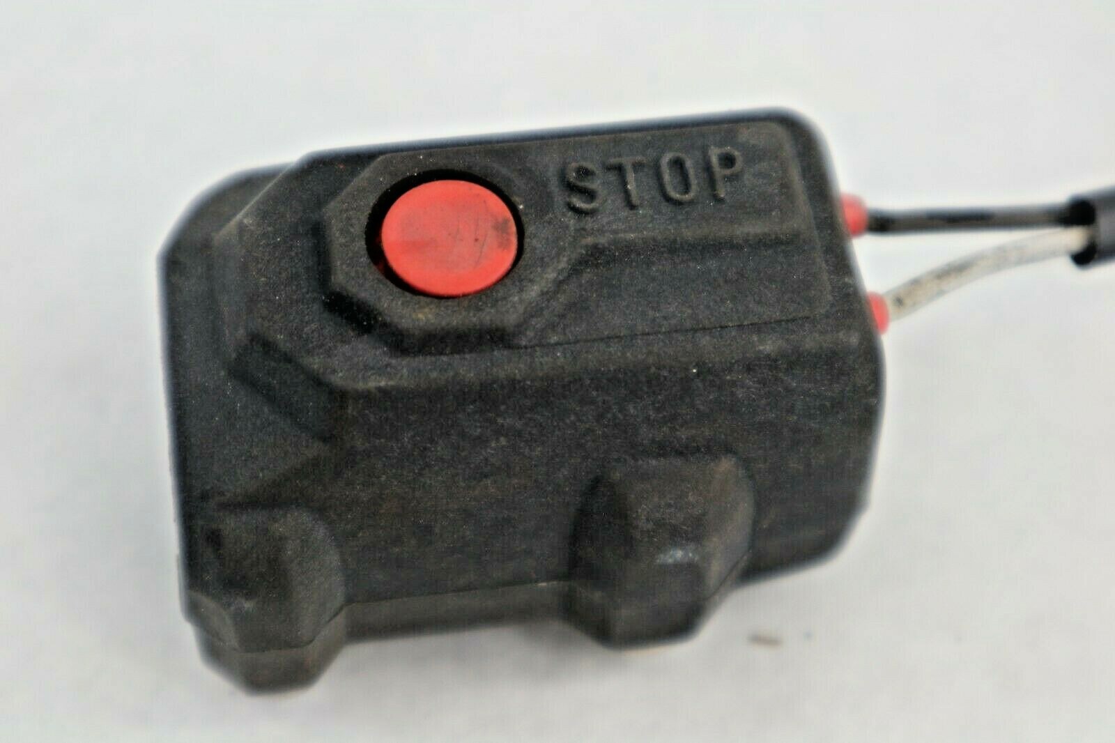 1994 MASTERCRAFT WETJET DUO 200 STOP SWITCH - Image 4