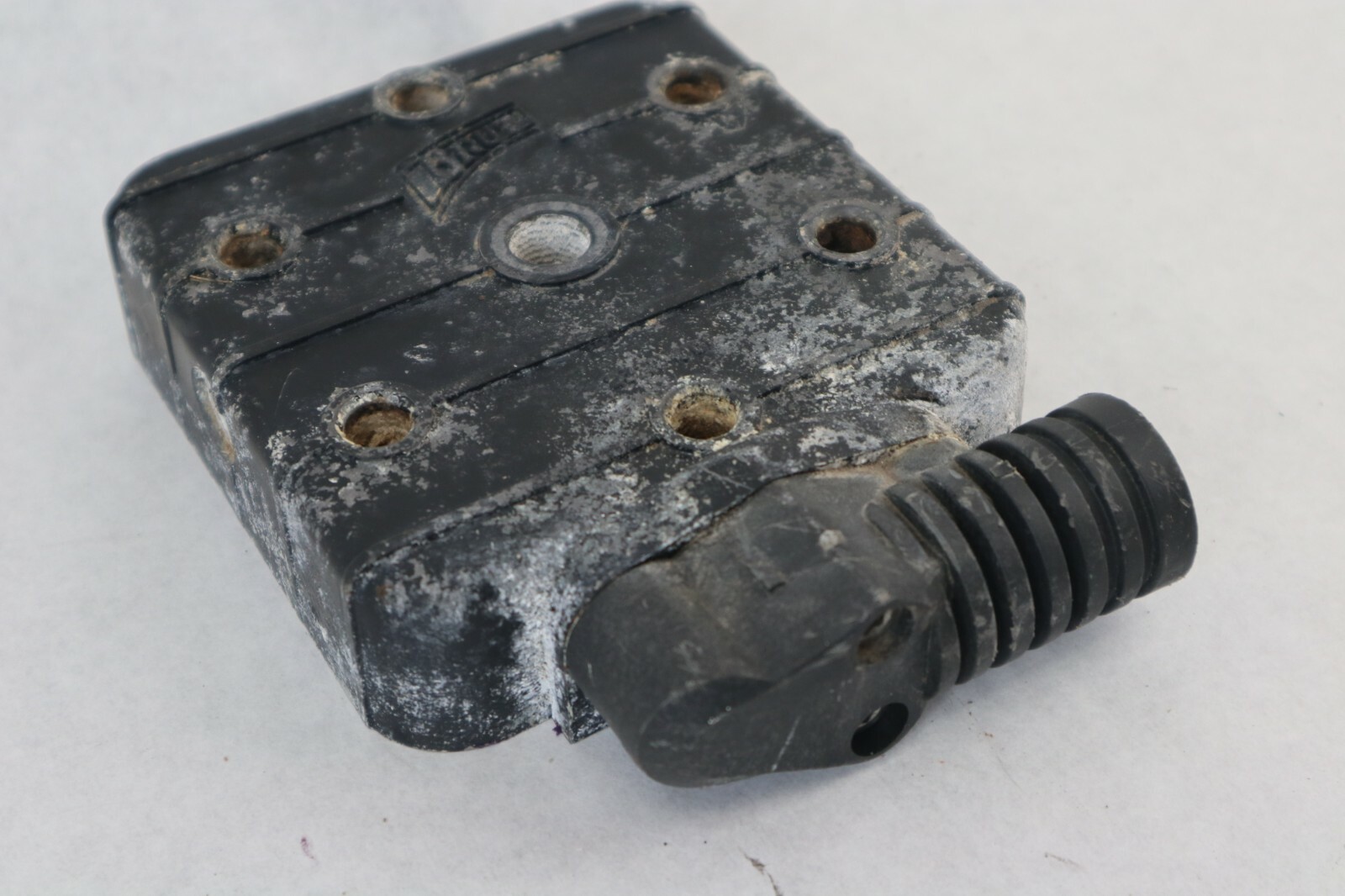 1994 mastercraft wetjet duo 200 cylinder head - Image 2