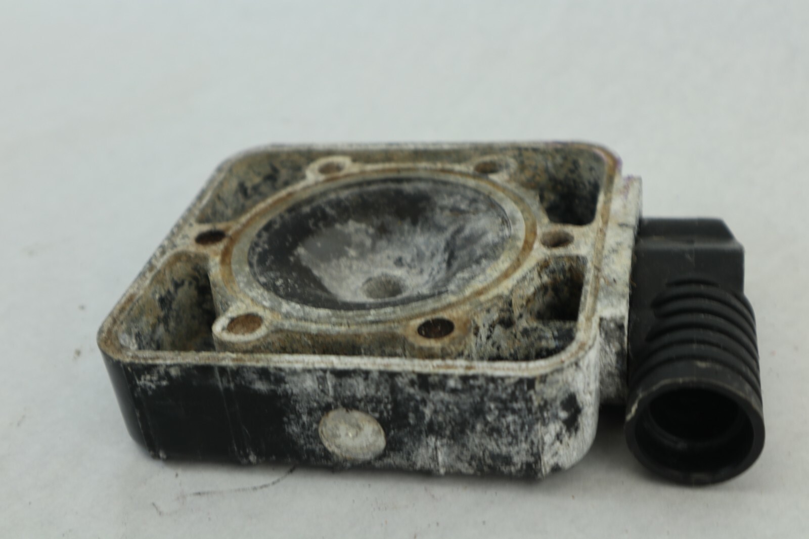 1994 mastercraft wetjet duo 200 cylinder head - Image 9