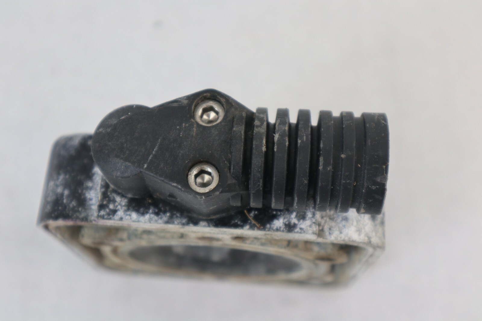 1994 mastercraft wetjet duo 200 cylinder head - Image 10