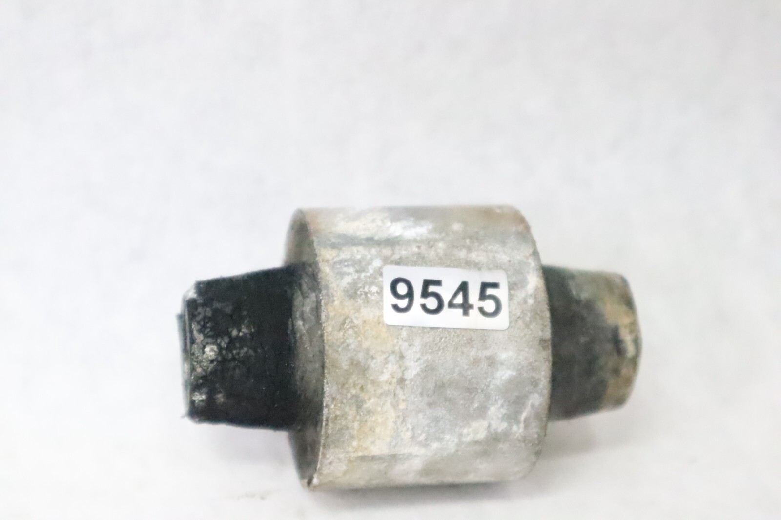 687-44555-00-94, 90109-12261-00 Yamaha Outboard lower damper