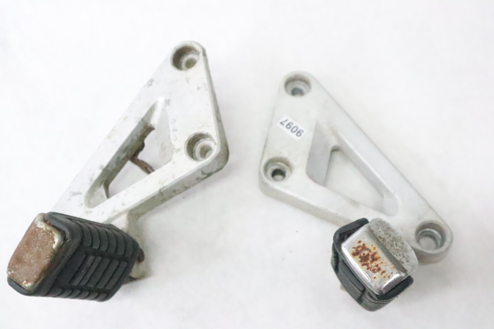 83 1983 Honda CX 650 CX650C Custom Right left Hand Rear RHR Foot Peg & Bracket