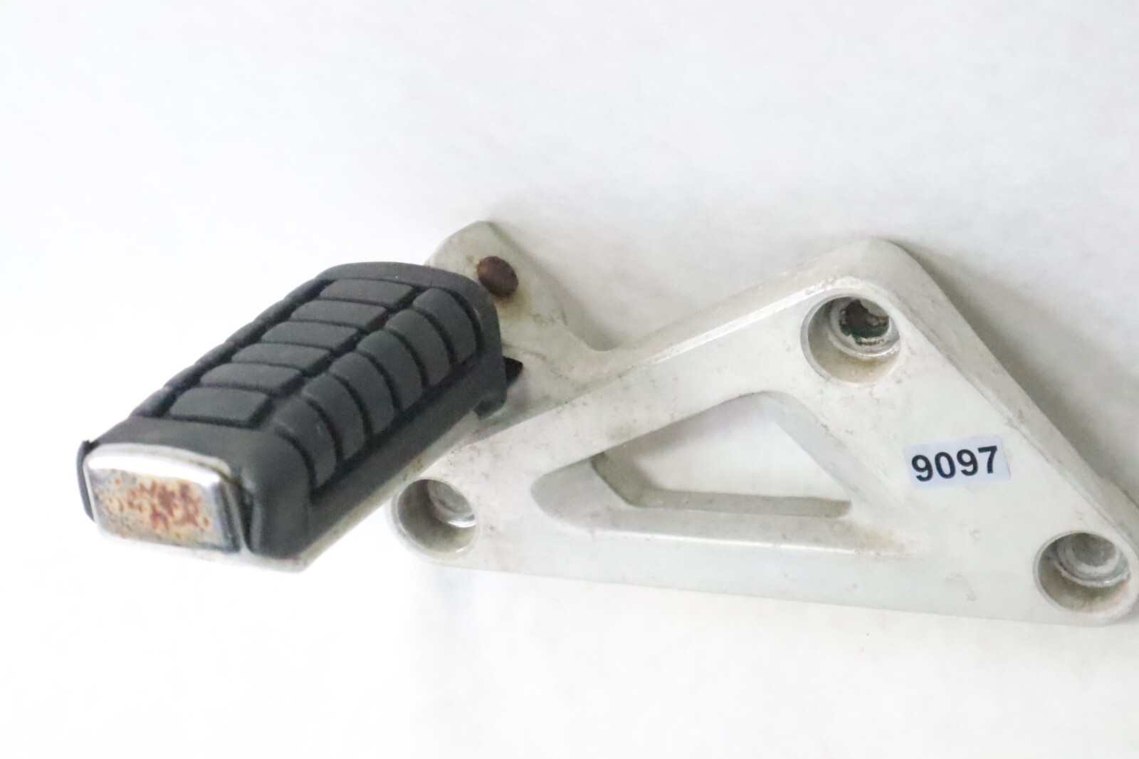 83 1983 Honda CX 650 CX650C Custom Right left Hand Rear RHR Foot Peg & Bracket - Image 3