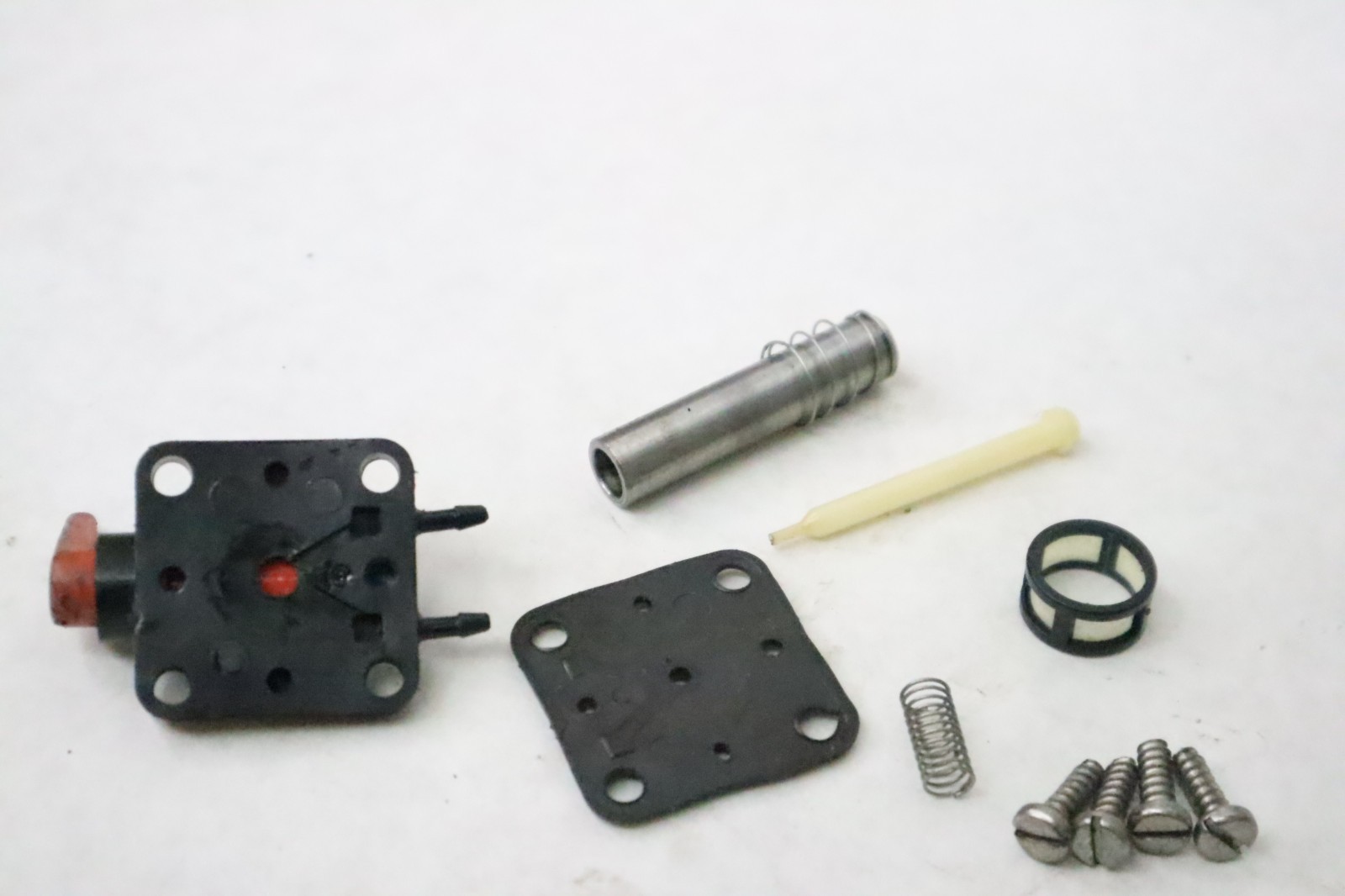 Johnson / Evinrude 20-300 Hp Primer Solenoid Kit - 600-500K, 0511807, 043722 - Image 5