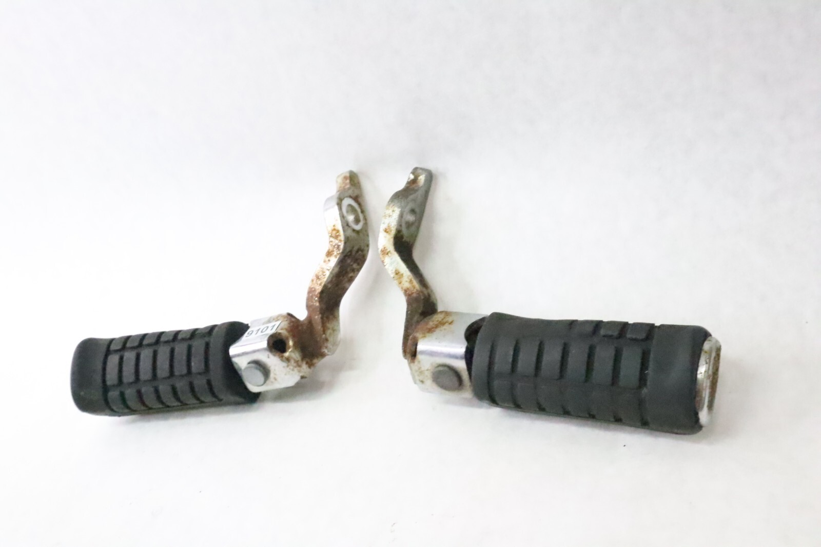 1983 Honda CX 650 C Right Front Foot Peg 50610-ME8-000 - Image 3