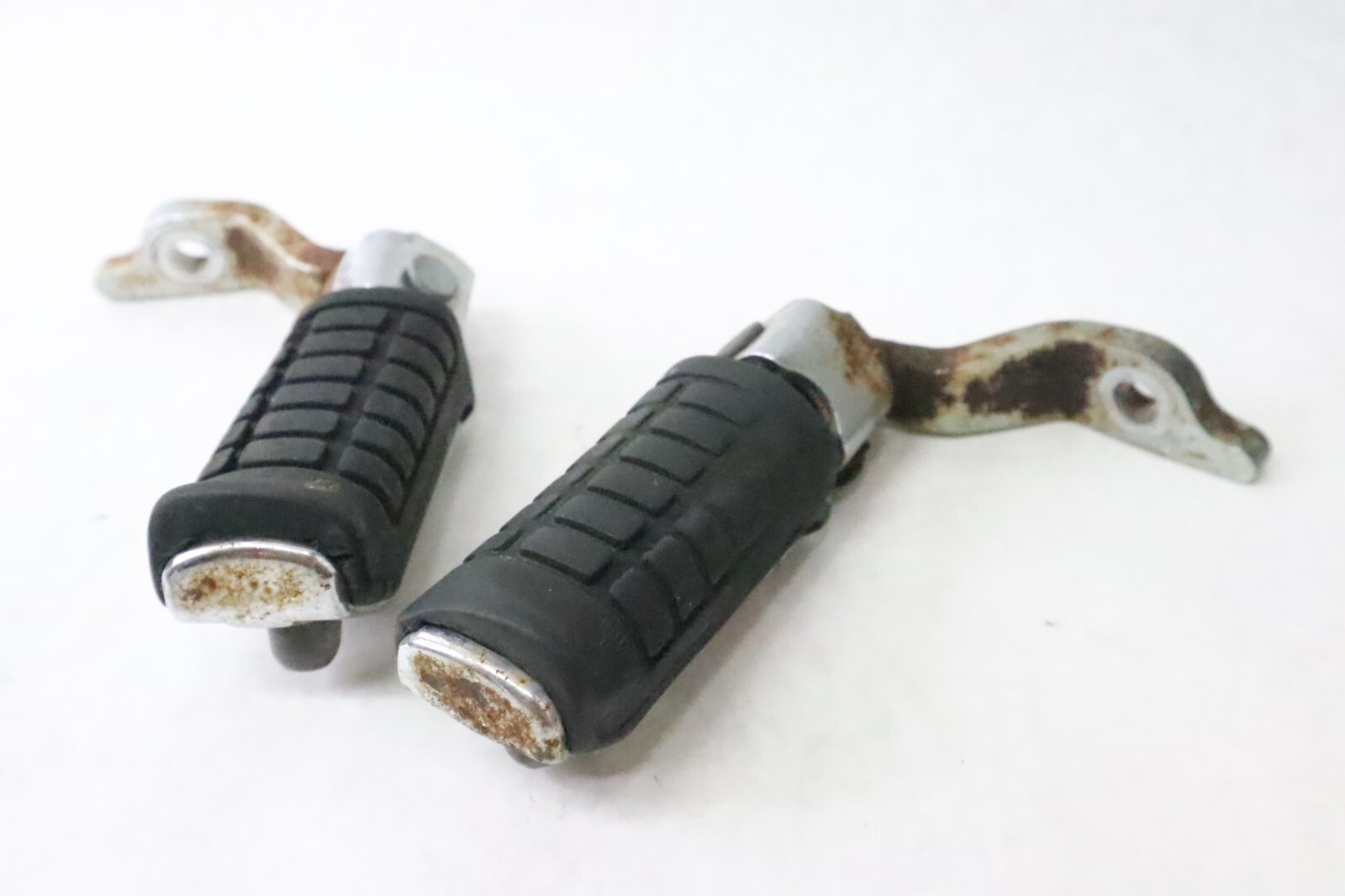 1983 Honda CX 650 C Right Front Foot Peg 50610-ME8-000 - Image 5