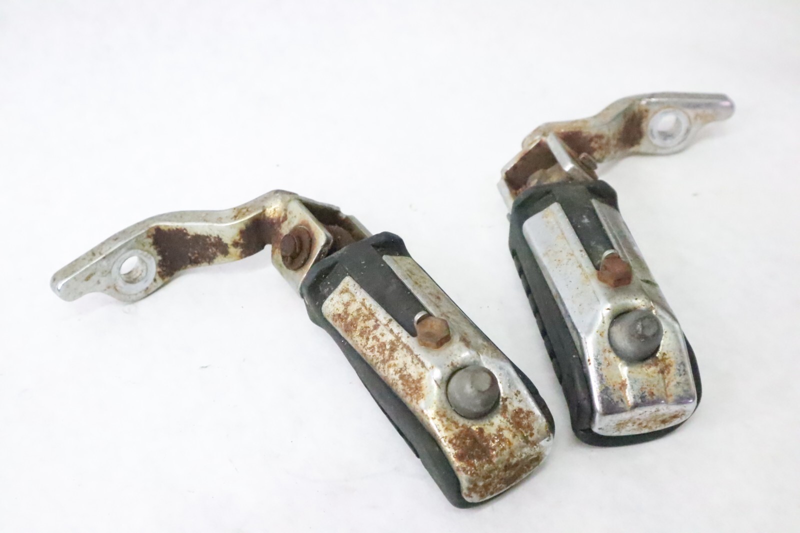 1983 Honda CX 650 C Right Front Foot Peg 50610-ME8-000 - Image 10