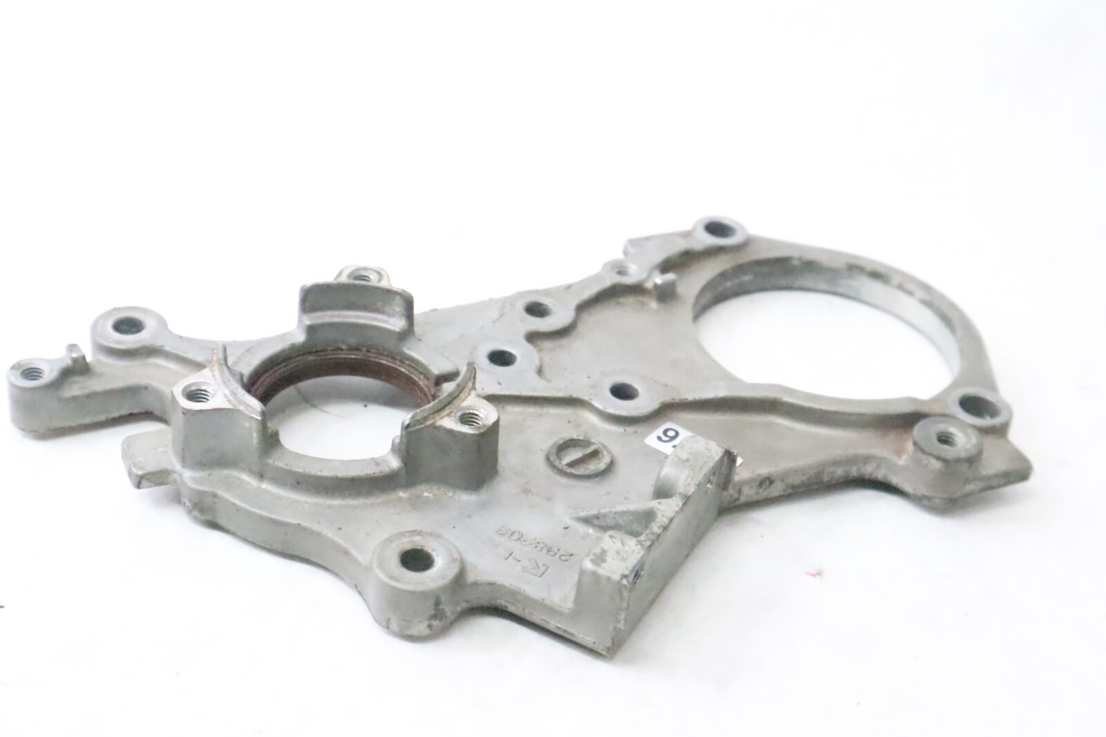 Suzuki DF 40 50 60 outboard pulsor coil/ starter bracket (11411-88L00) - Image 6