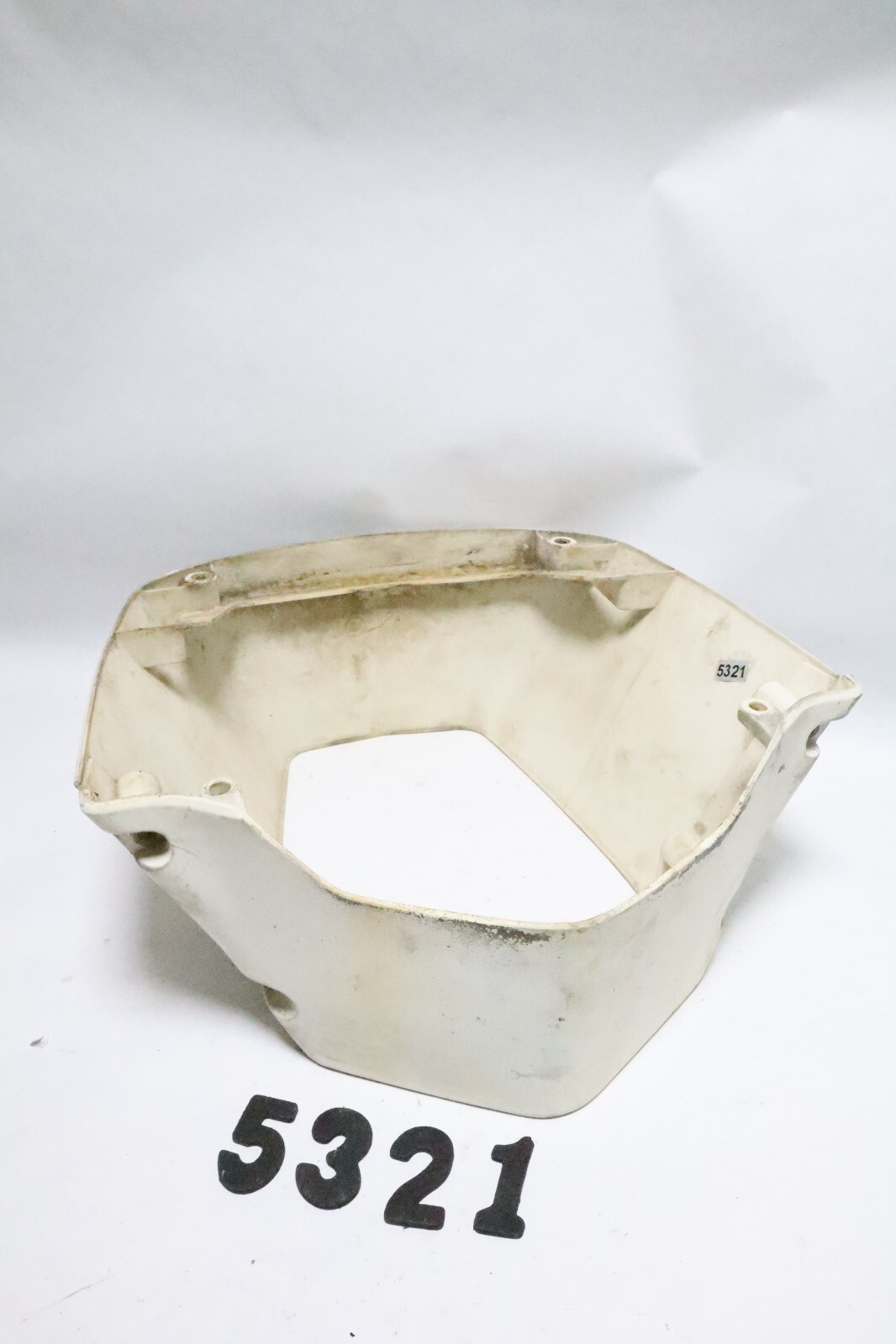 Johnson Evinrude 85-115-135-150-185-200-235 Cover Exhaust Rear 0389274 Cowling - Image 9