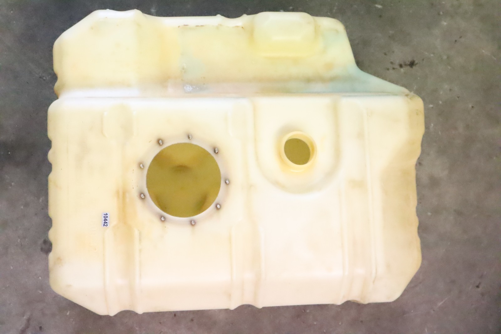 2000 00 99? 01 02 SEADOO GSX RFI rx di 787 951 FUEL GAS TANK 275500427