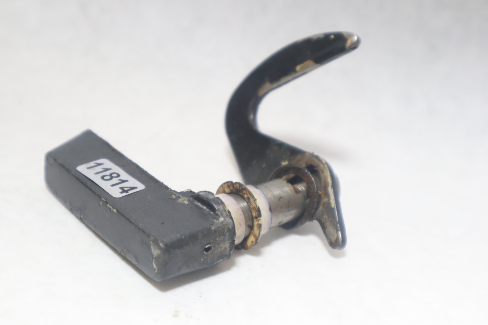 820000A4 Force 25 40 50 70 75 90 120 150 hp Outboard Hood Latch Handle Hook OEM - Image 4